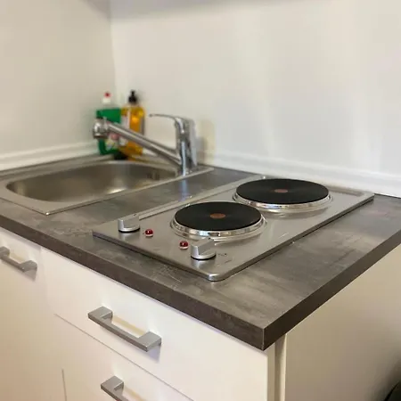 Lejlighed In Zentraler Lage - Nur Wenige Minuten Zum Und Stadt By Interhome