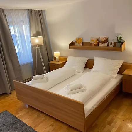 In Zentraler Lage - Nur Wenige Minuten Zum Und Stadt By Interhome * Gmunden