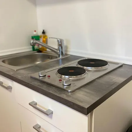 In Zentraler Lage - Nur Wenige Minuten Zum Und Stadt By Interhome