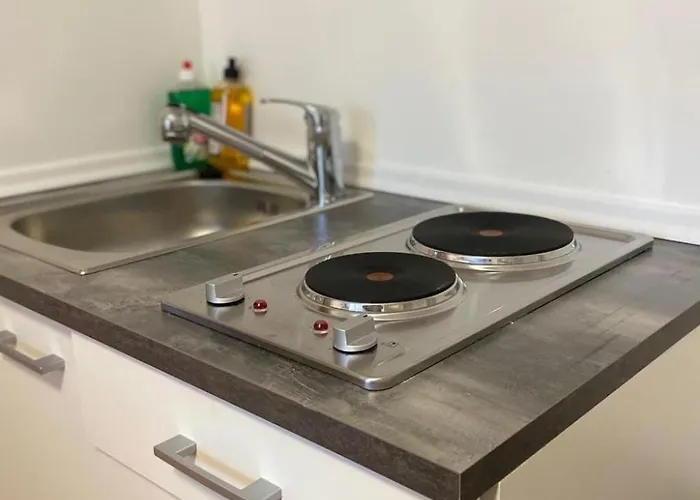 Lejlighed In Zentraler Lage - Nur Wenige Minuten Zum Und Stadt By Interhome