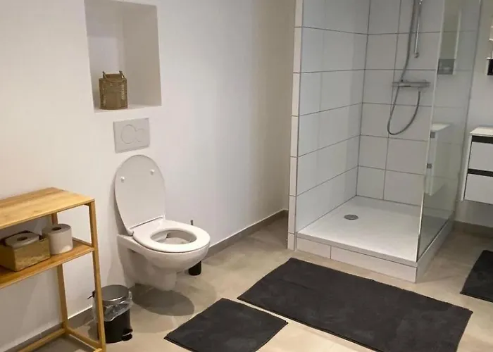 In Zentraler Lage - Nur Wenige Minuten Zum Und Stadt By Interhome Apartment Gmunden