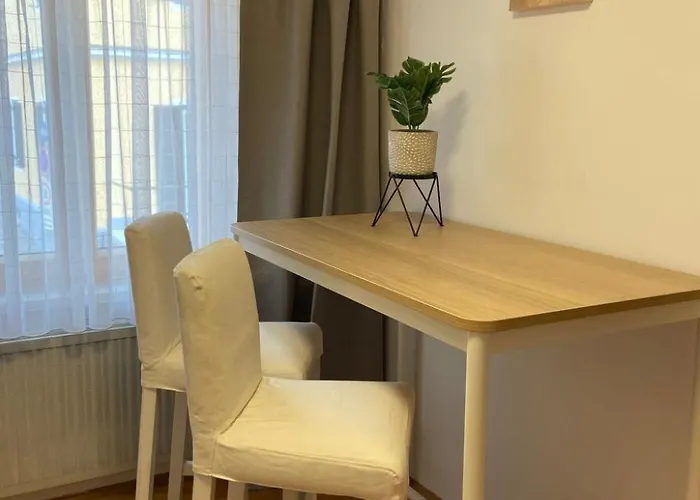 In Zentraler Lage - Nur Wenige Minuten Zum Und Stadt By Interhome Lejlighed