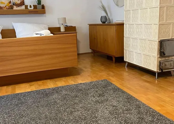 In Zentraler Lage - Nur Wenige Minuten Zum Und Stadt By Interhome