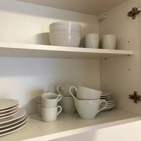 In Zentraler Lage - Nur Wenige Minuten Zum Und Stadt By Interhome *