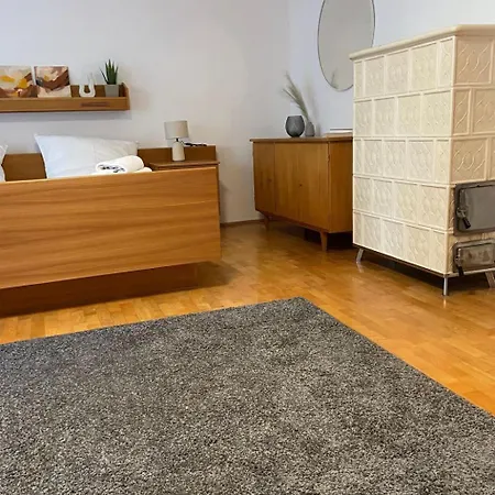 In Zentraler Lage - Nur Wenige Minuten Zum Und Stadt By Interhome