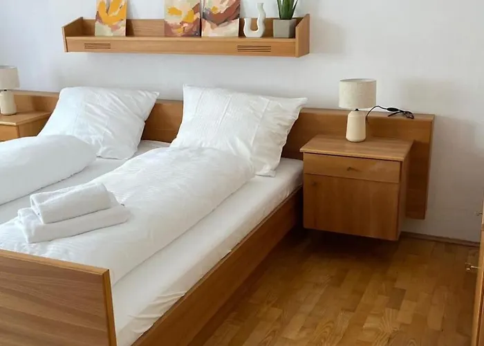 In Zentraler Lage - Nur Wenige Minuten Zum Und Stadt By Interhome Lägenhet *