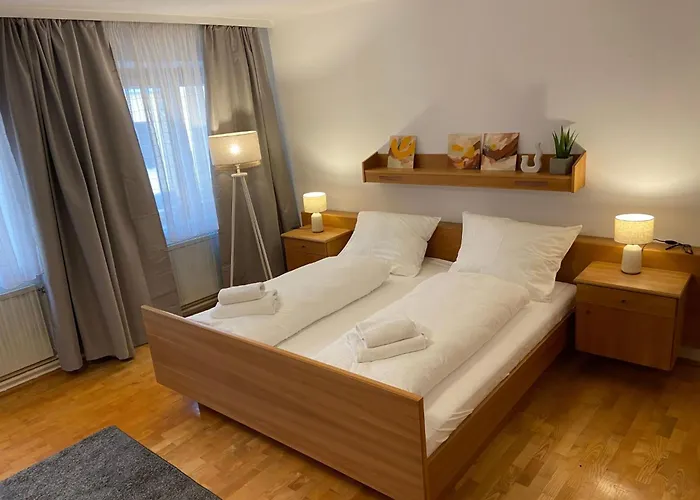 In Zentraler Lage - Nur Wenige Minuten Zum Und Stadt By Interhome * Гмунден